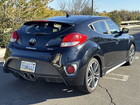 Used 2016 Hyundai Veloster Turbo image 6