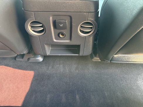 Used 2014 Ford F250 Lariat w/ Chrome Package image 28