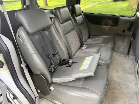 Used 2002 Chevrolet Venture Warner Brothers w/ Trailering Pkg FWD image 15
