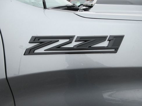 New 2026 Chevrolet Silverado 1500 Custom Trail Boss w/ LPO, Dark Essentials Package image 10