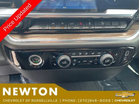 Used 2024 Chevrolet Silverado 1500 LT AWD/4WD image 12