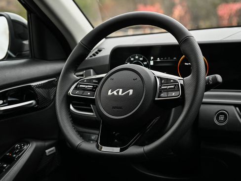 New 2026 Kia Seltos SX image 15