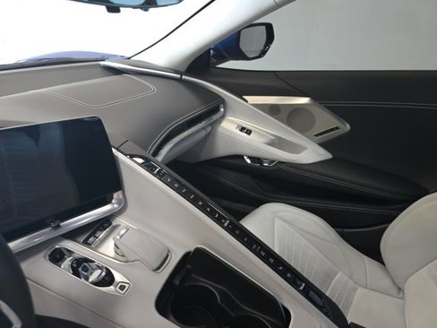 Used 2022 Chevrolet Corvette Stingray Premium Cpe w/ Z51 Performance Package image 20