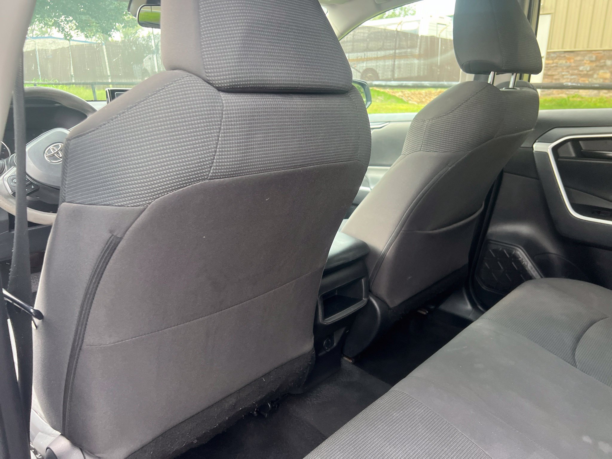 Used 2021 Toyota RAV4 LE FWD image 13