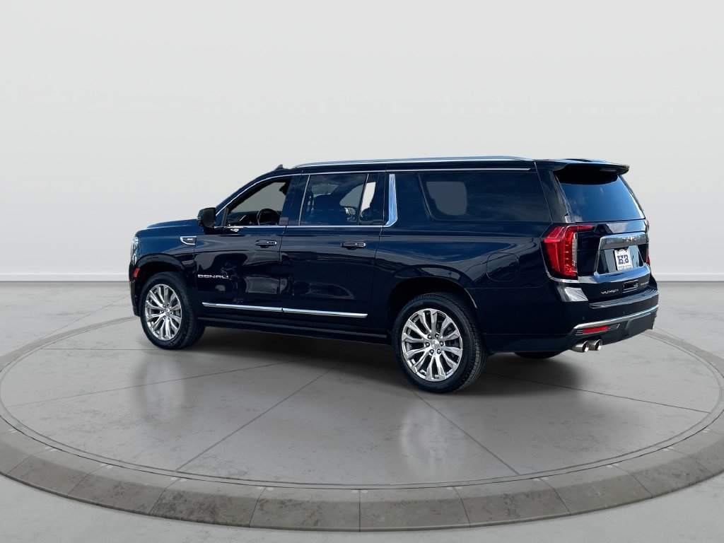 Used 2022 GMC Yukon XL Denali w/ Denali Premium Package AWD/4WD image 6
