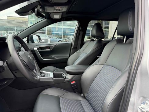 Used 2022 Toyota RAV4 XSE w/ XSE Grade Weather Package image 15