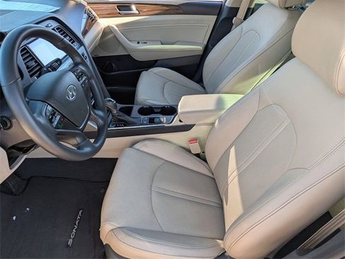 Used 2017 Hyundai Sonata Limited w/ Ultimate Package 04 image 30