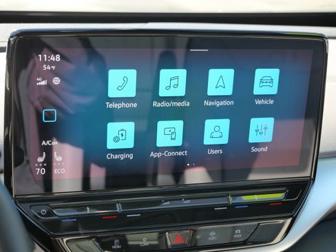 Certified 2022 Volkswagen ID.4 Pro S AWD/4WD image 24