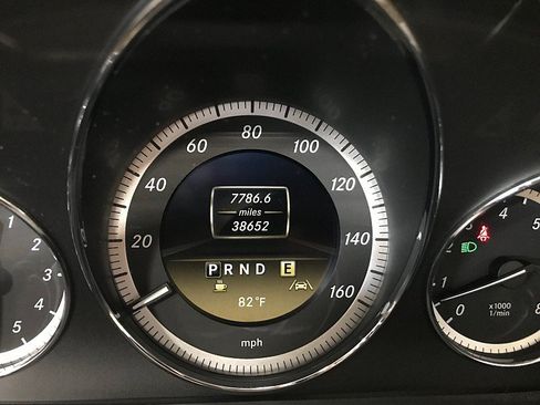 Used 2012 Mercedes-Benz E 350 Cabriolet image 27