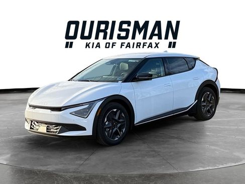 New 2025 Kia EV6 Light image 2