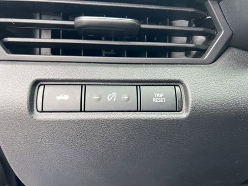 Used 2024 Nissan Altima 2.5 SR image 10