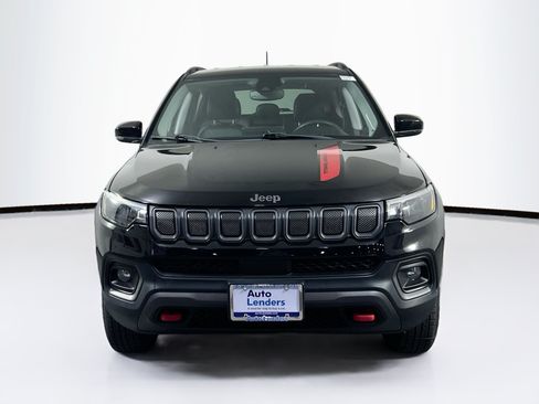 Used 2022 Jeep Compass Trailhawk AWD/4WD image 2