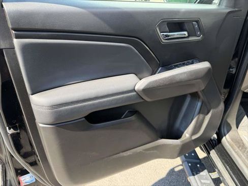 Used 2024 GMC Canyon Elevation w/ Elevation Premium Package RWD image 18