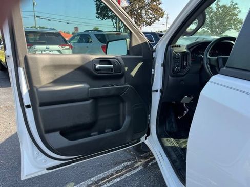 Used 2019 Chevrolet Silverado 1500 W/T w/ Trailering Package AWD/4WD image 4