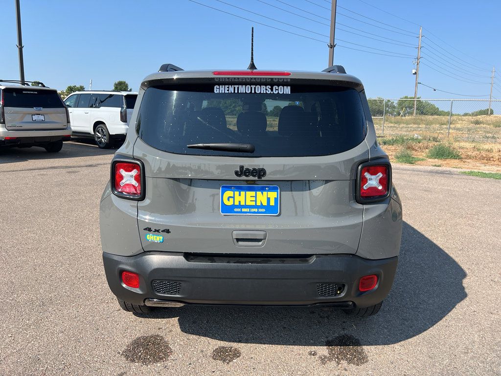 Used 2020 Jeep Renegade Altitude AWD/4WD image 10