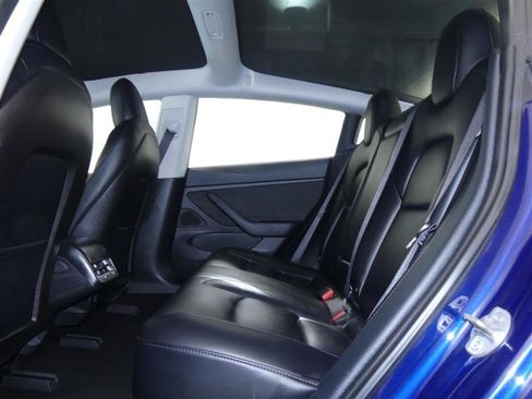 Used 2018 Tesla Model 3 Long Range image 22