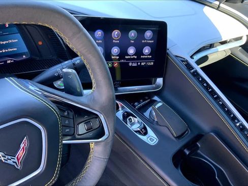 Used 2022 Chevrolet Corvette 3LT w/ Z51 Performance Package image 6