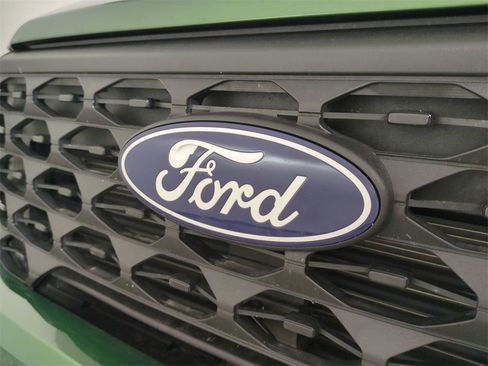 Used 2025 Ford Maverick XL image 13