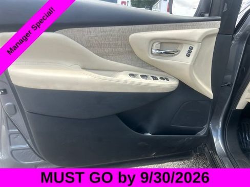 Used 2023 Nissan Murano SL AWD/4WD image 11