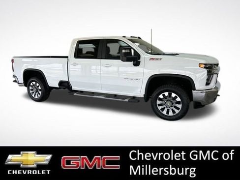 Used 2021 Chevrolet Silverado 3500 LT w/ Convenience Package image 2
