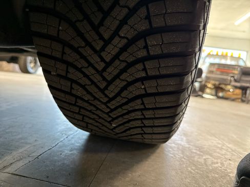 Used 2018 Chrysler Pacifica Limited image 68