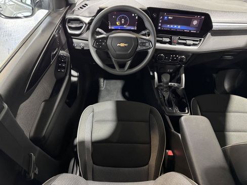 Used 2025 Chevrolet TrailBlazer LT FWD image 20