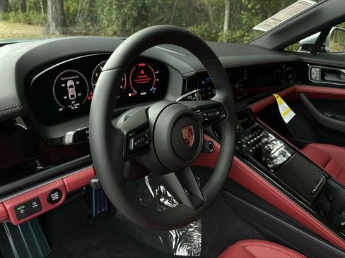 New 2026 Porsche Panamera 4 image 18