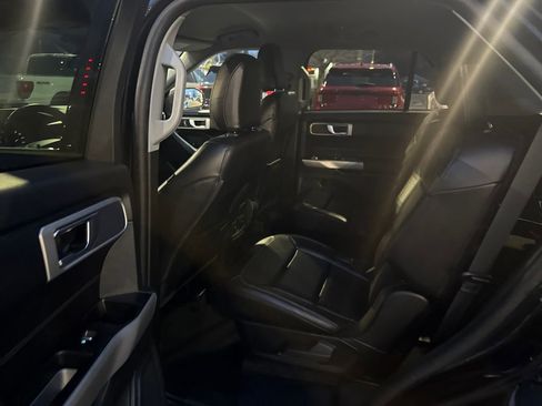 Used 2023 Ford Explorer XLT w/ Equipment Group 202A image 14