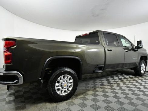 Used 2023 Chevrolet Silverado 3500 LT w/ Convenience Package image 10