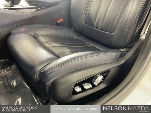 Used 2018 BMW 530i xDrive AWD/4WD image 24