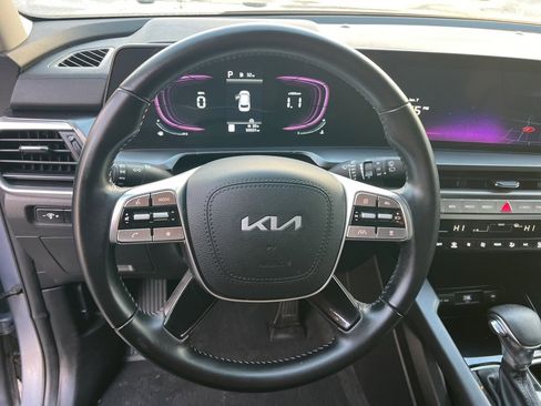 Used 2023 Kia Telluride LX image 14