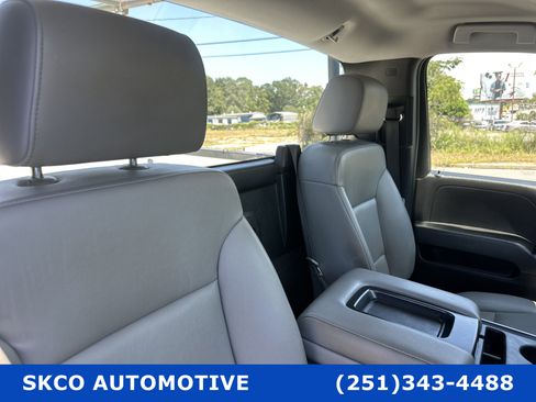 Used 2018 Chevrolet Silverado 1500 W/T w/ Trailering Package image 27