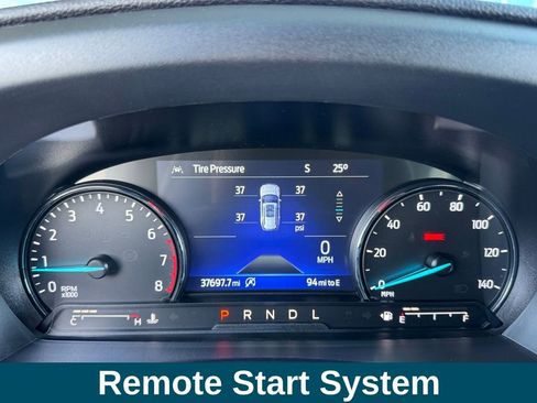 Used 2024 Ford Explorer XLT w/ Equipment Group 202A image 9