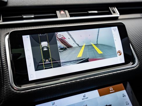 Used 2022 Land Rover Range Rover Velar R-Dynamic S image 30