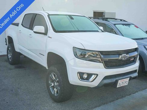 Used 2017 Chevrolet Colorado Z71 image 3