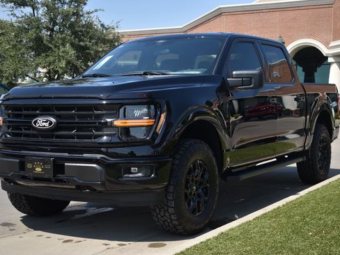 New 2025 Ford F150 XLT w/ Equipment Group 301A Standard image 3