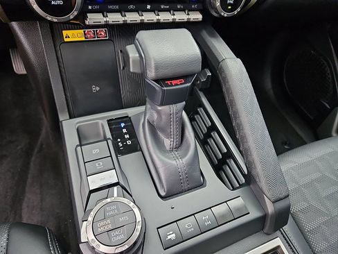 Used 2024 Toyota Tacoma TRD Off-Road w/ TRD Off Road Premium Package AWD/4WD image 13