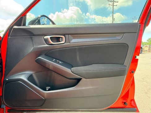 Used 2025 Honda Civic Sport image 36