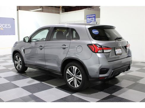Used 2020 Mitsubishi Outlander Sport SE image 6