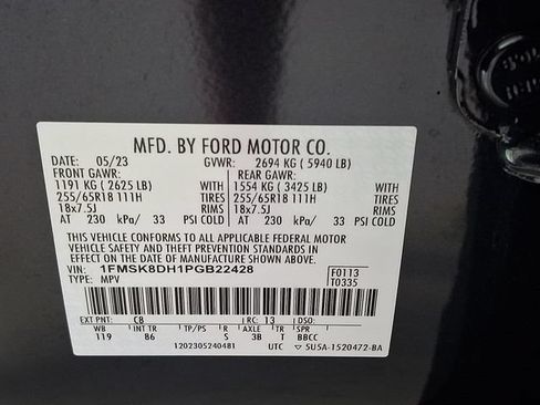 Used 2023 Ford Explorer XLT AWD/4WD image 34