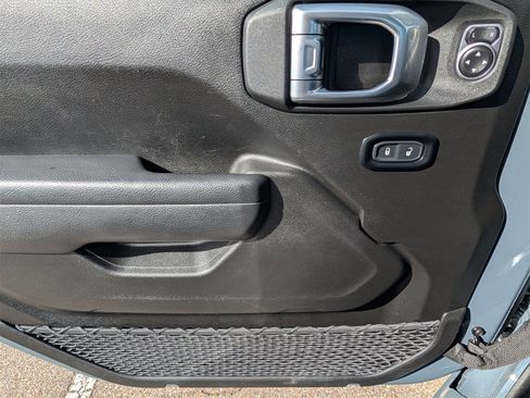 Used 2024 Jeep Wrangler Sport S image 21