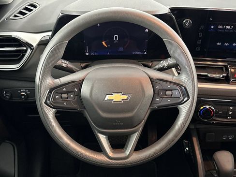 Used 2025 Chevrolet TrailBlazer LT FWD image 20