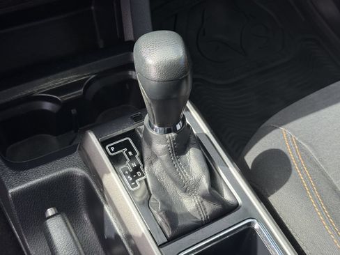 Used 2017 Toyota Tacoma SR5 RWD image 29