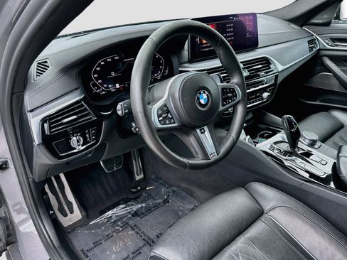 Used 2021 BMW M550i xDrive AWD/4WD image 9