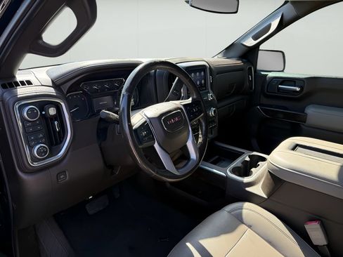 Used 2019 GMC Sierra 1500 SLT AWD/4WD image 2