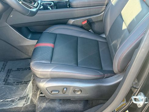Certified 2024 Chevrolet Traverse RS w/ LPO, Floor Liner Package image 20