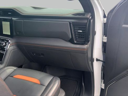Used 2023 GMC Sierra 1500 AT4 AWD/4WD image 19