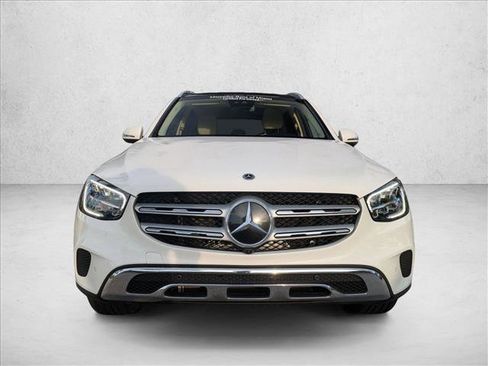 Certified 2022 Mercedes-Benz GLC 300 image 2