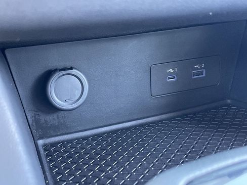 Used 2024 Nissan Pathfinder SV image 27