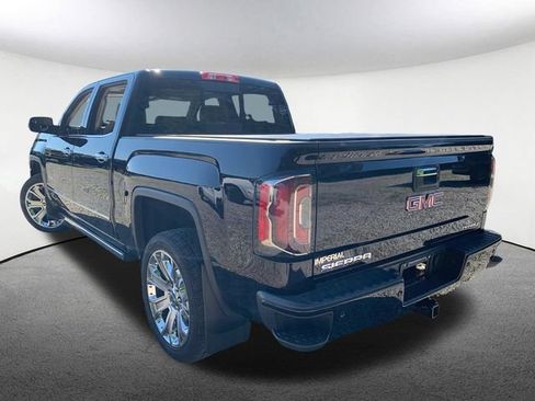 Used 2018 GMC Sierra 1500 Denali w/ Denali Ultimate Package AWD/4WD image 10